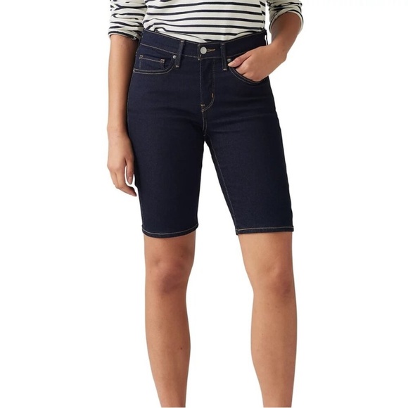 NWT Levi’s Classic Bermuda Shorts - Dark Wash Navy Contrast Stitching - Picture 1 of 11